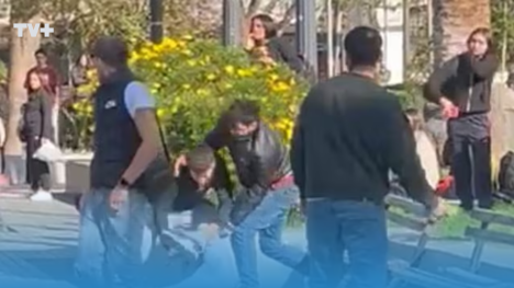 Adolescente fallece tras violenta pelea en la Plaza de Armas de Melipilla