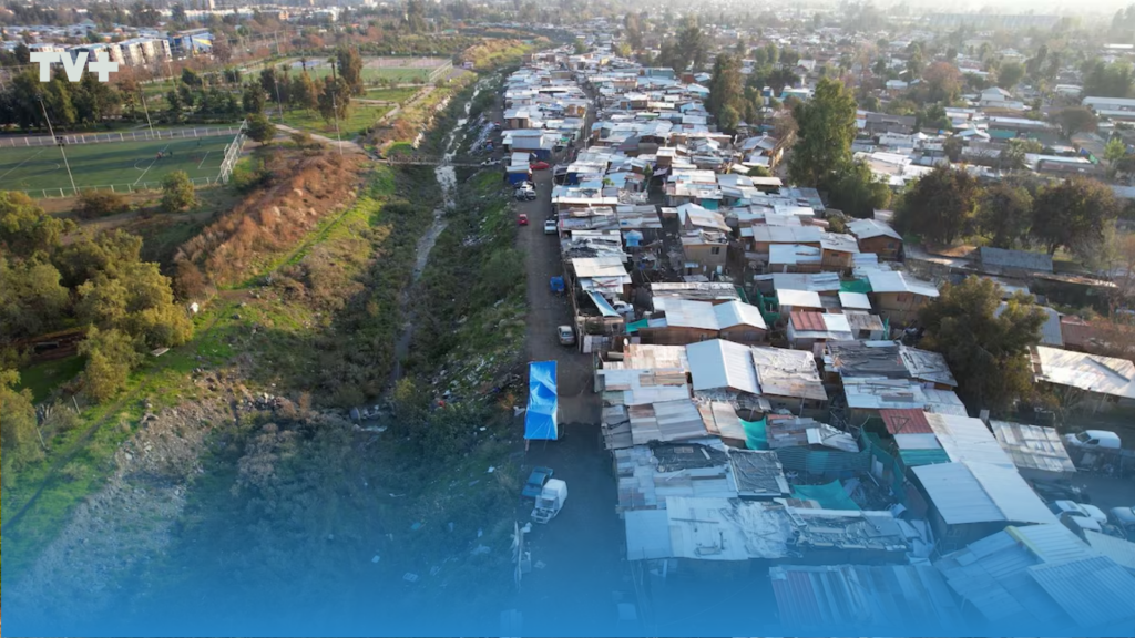 Operativo en La Florida: Carabineros y municipio concretan desalojo del campamento Dignidad