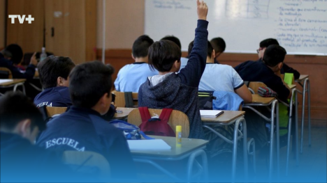 Aulas desconectadas: el Senado da luz verde a prohibición de celulares desde 2026