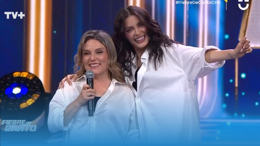 ¡Nadie lo vio venir! Cony Capelli y María José Quiroz protagonizan apasionado beso en vivo